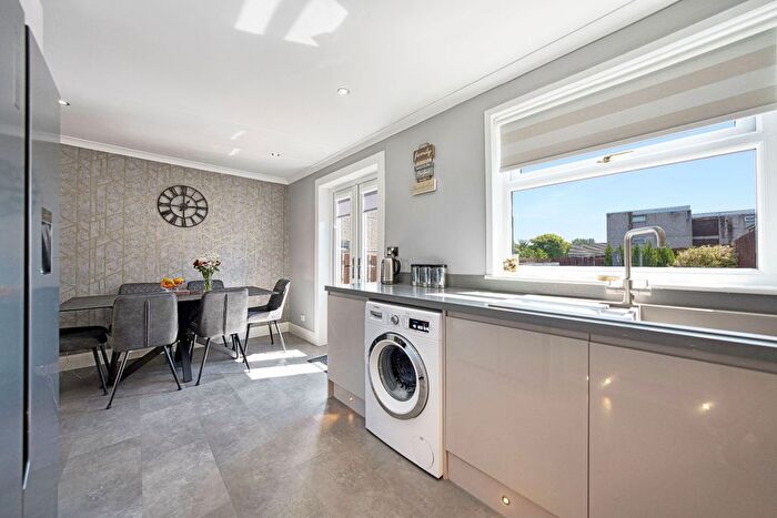 3 Bedroom Terraced House For Sale In St. Giles Way, Hamilton, ML3
