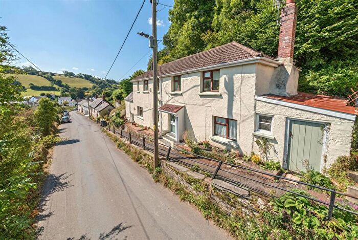 4 Bedroom Detached House For Sale In Station Hill, Swimbridge, Barnstaple, EX32