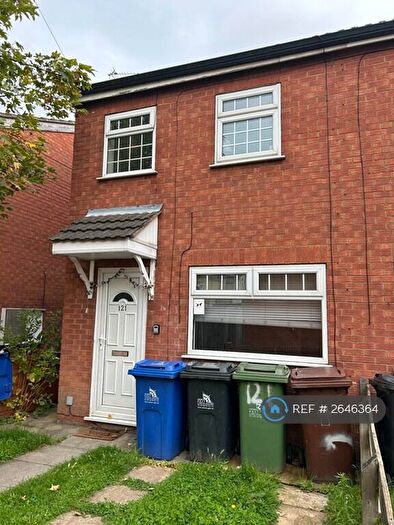 3 Bedroom Semi-Detached House To Rent In Oxford Street, Grimsby, DN32