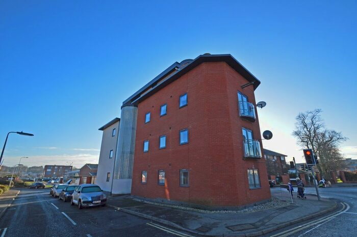 2 Bedroom Flat To Rent In Brickfield Close, Ipswich, IP2