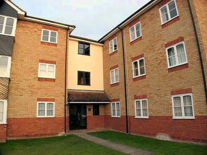 1 Bedroom Property To Rent In Tamarin Gardens, Cherry Hinton, CB1