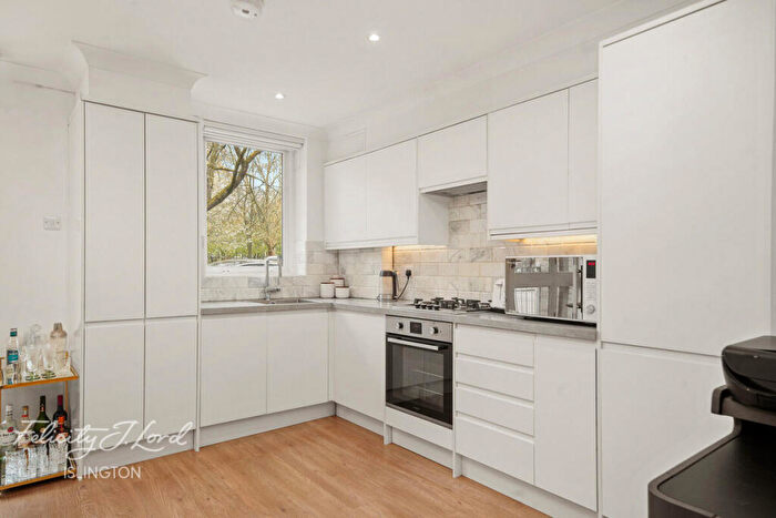 2 Bedroom Flat For Sale In Canonbury Street, London, N1