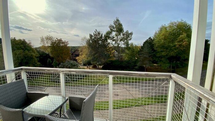 2 Bedroom Apartment To Rent In Edgar Close, Kings Hill, ME19