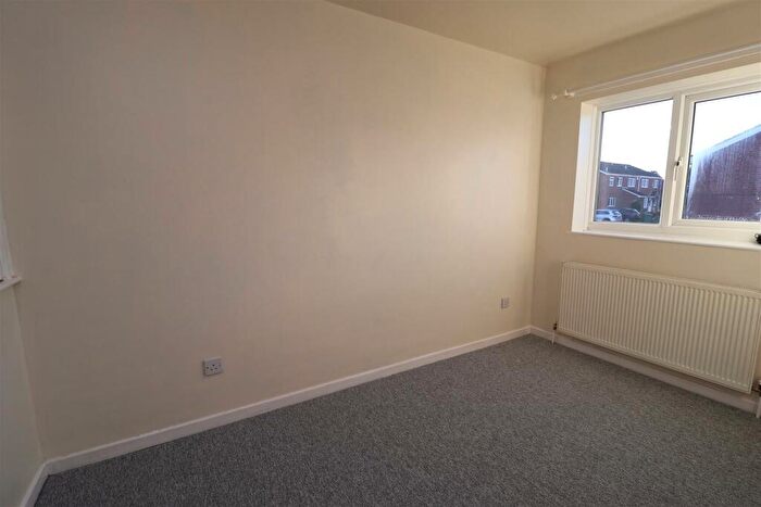 2 Bedroom Semi-Detached House For Sale In Gateford Glade, Worksop, S81