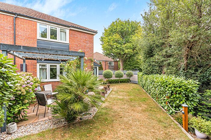 1 Bedroom Terraced House For Sale In Margaret Close, Abbots Langley, WD5