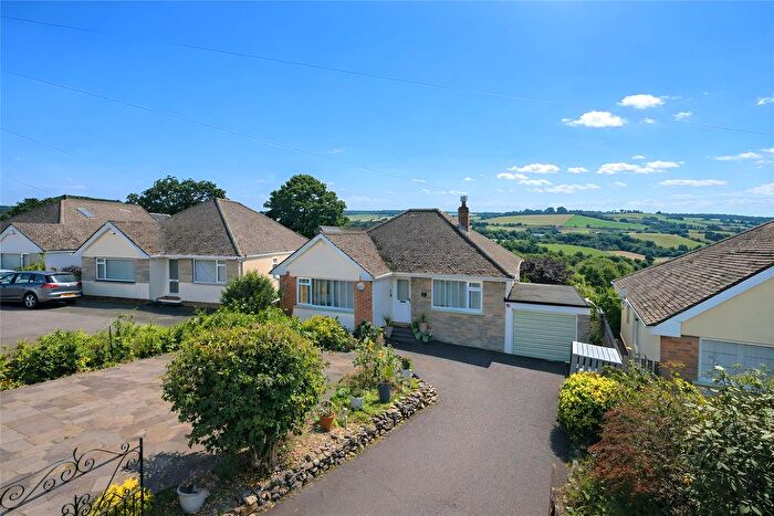 2 Bedroom Bungalow For Sale In Newton Abbot, Devon, TQ12