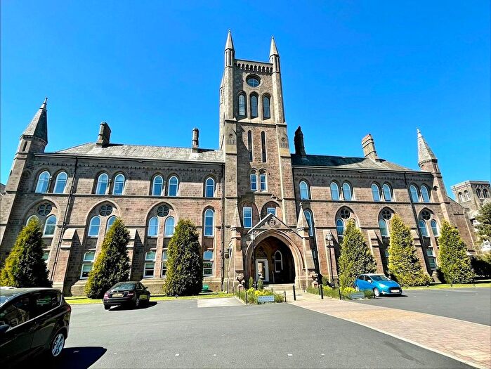 1 Bedroom Flat For Sale In Kershaw Drive, Lancaster, Lancashire, LA1