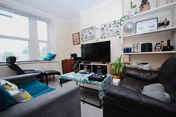 3 Bedroom Maisonette To Rent In Peckham Rye, Peckham, SE15
