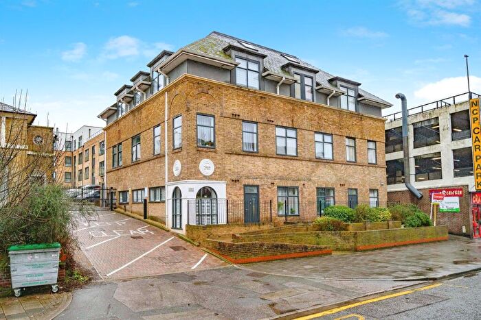 1 Bedroom Flat For Sale In Marlowes, Hemel Hempstead, HP1