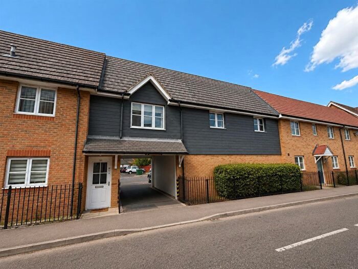 2 Bedroom Maisonette To Rent In Caspian Way, Purfleet-On-Thames, RM19