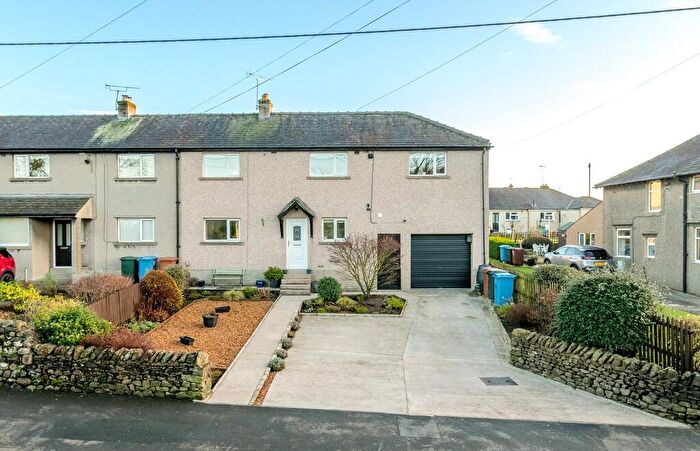 3 Bedroom End Of Terrace House For Sale In Scar View, Settle, North Yorkshire, BD24