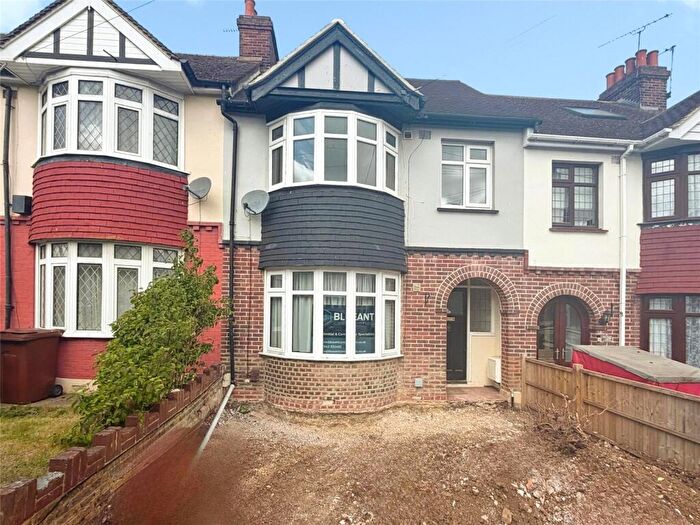 3 Bedroom Terraced House For Sale In Priory Road, Gillingham, Kent, ME8