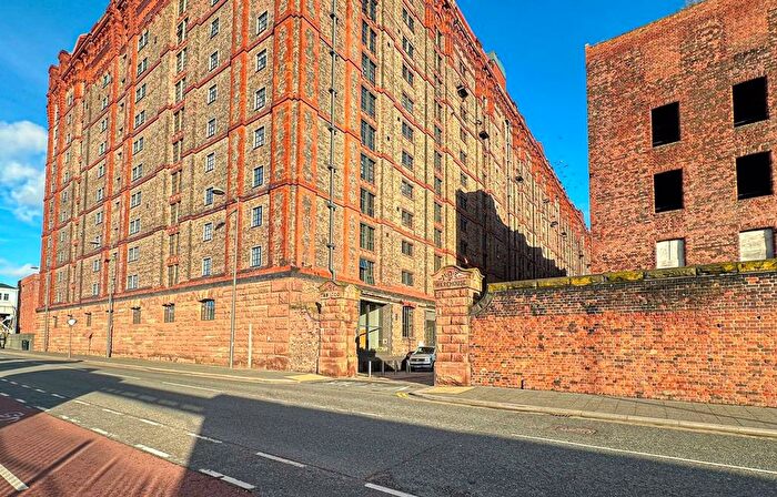 2 Bedroom Flat For Sale In Regent Road, Liverpool, L3