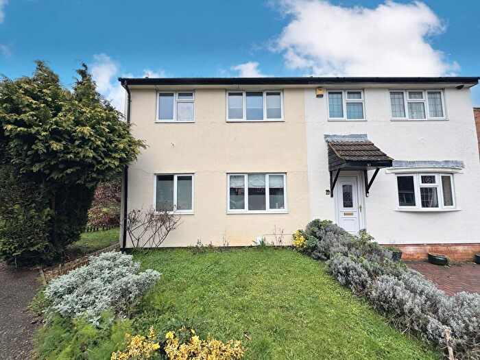 3 Bedroom Semi Detached House For Sale In Thirlmere Gardens, Flitwick, Bedford, MK45