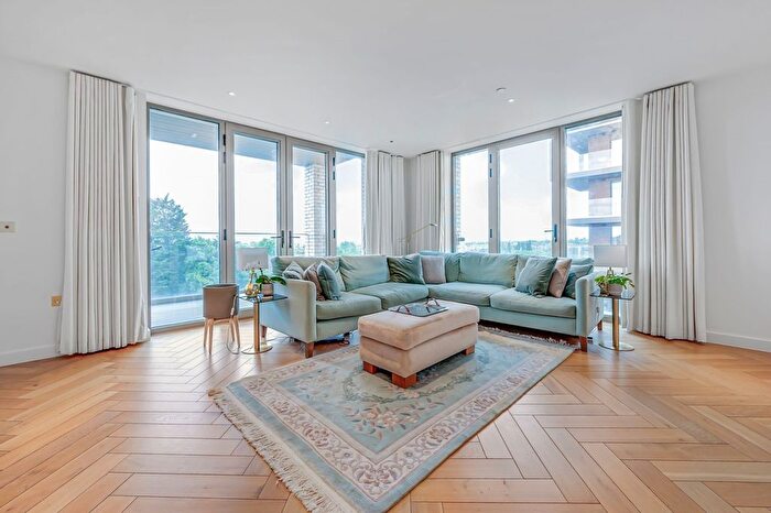 2 Bedroom Flat To Rent In West Hampstead Square, London, NW6