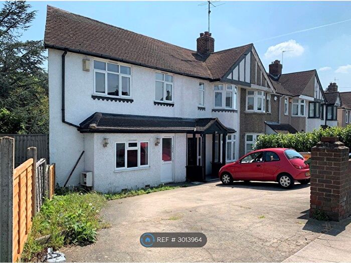 2 Bedroom End Terrace House To Rent In Penhill Road, Bexley, DA5