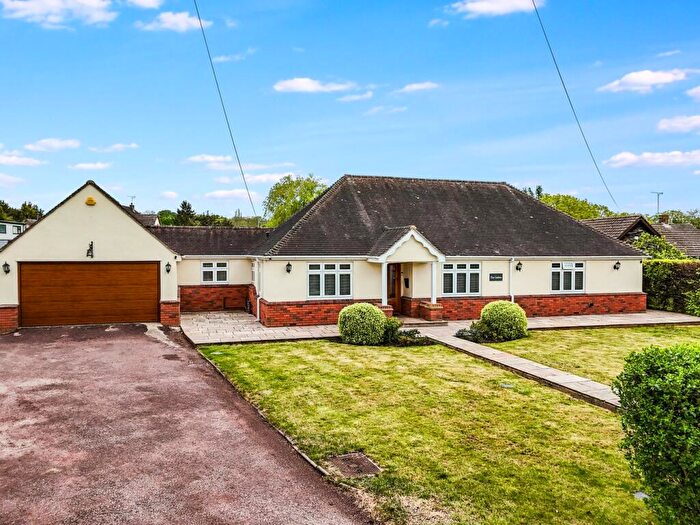 4 Bedroom Detached Bungalow For Sale In Orchard Avenue, Ramsden Bellhouse, Billericay, CM11