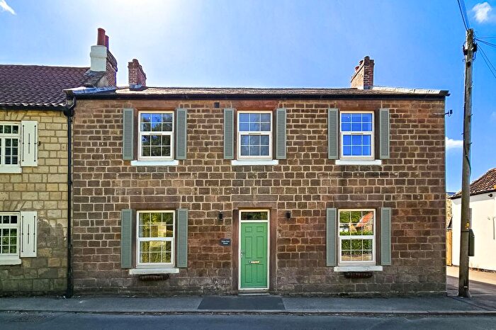 4 Bedroom Semi-Detached House For Sale In High Street, Markington, HG3