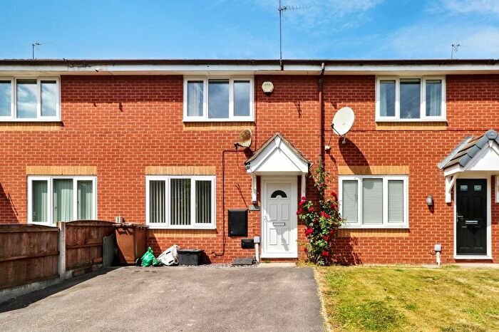 2 Bedroom Town House To Rent In Yorkshire Gardens, St. Helens, WA10