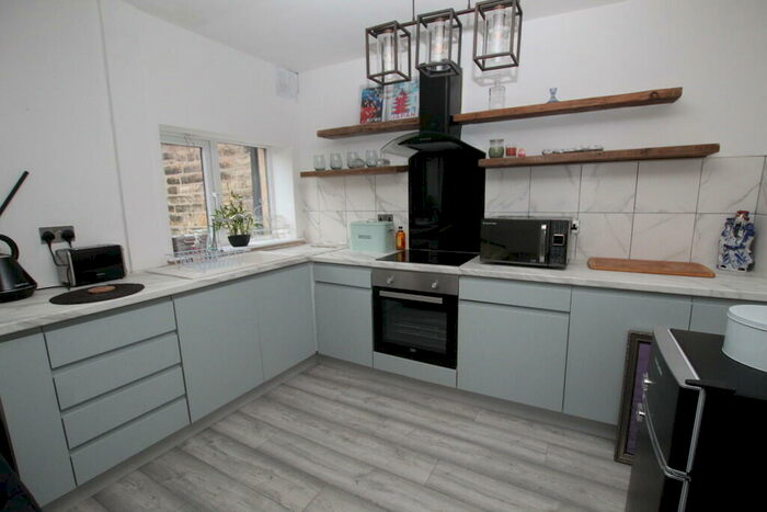 1 Bedroom Cottage To Rent In Madens Square, Littleborough, OL15