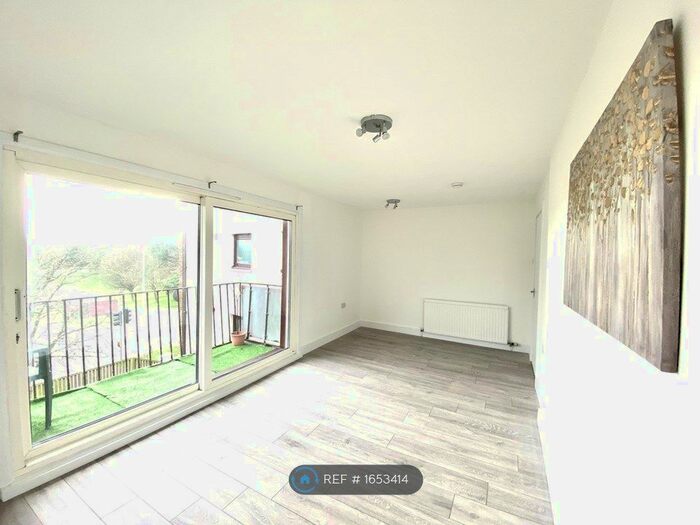 1 Bedroom Flat To Rent In Warout Brae, Glenrothes, KY7