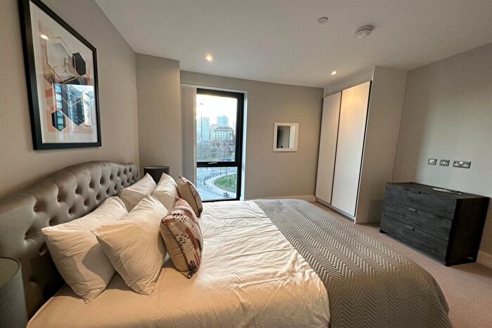 2 Bedroom Apartment To Rent In Handlebury House, Leamouth Road, E14