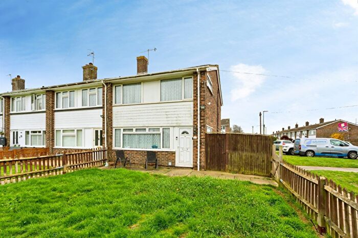 3 Bedroom End Terrace House For Sale In Daniel Close, Lancing, BN15