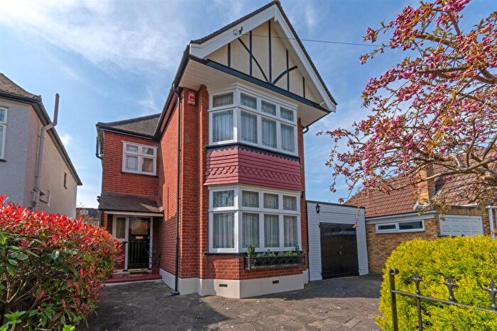 3 Bedroom Detached House For Sale In Rectory Lane, Loughton, IG10