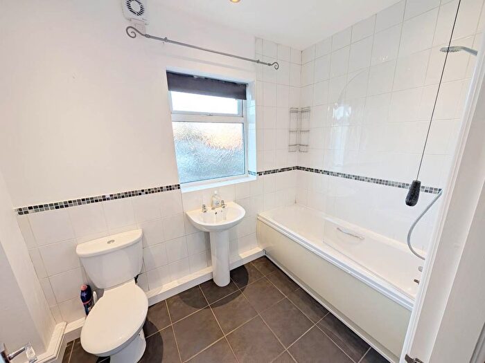 1 Bedroom Flat To Rent In Crosfield Street, Warrington, Cheshire, WA1