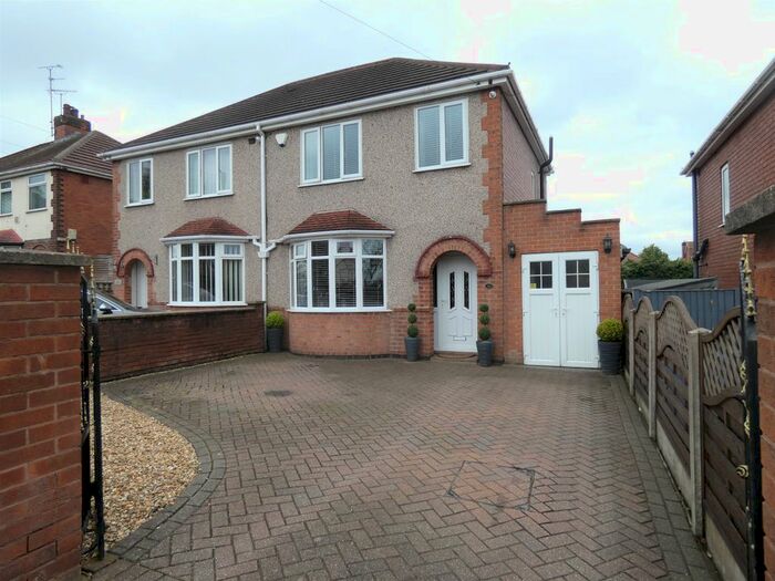3 Bedroom Semi-Detached House To Rent In Oak Tree Lane, Mansfield, NG18