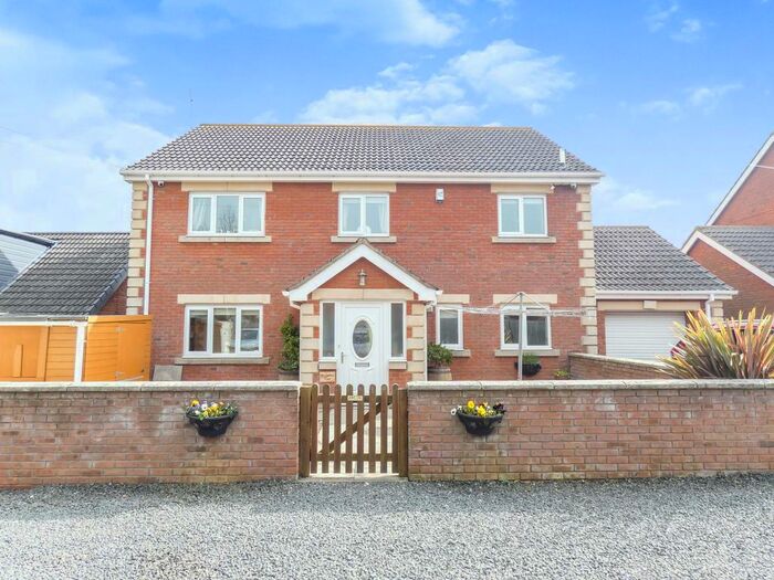 5 Bedroom Detached House For Sale In Linton Colliery, Morpeth, NE61