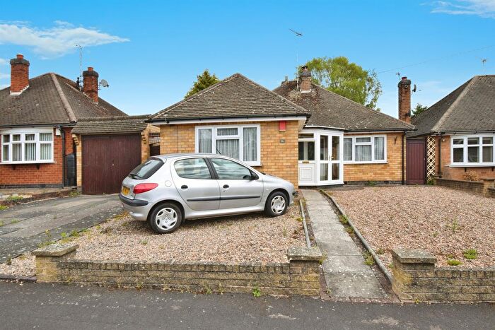 2 Bedroom Detached Bungalow For Sale In Wayside Drive, Oadby, Leicester, LE2