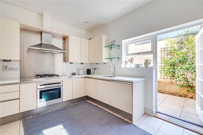 3 Bedroom Terraced House For Sale In Aspenlea Road, London, W6