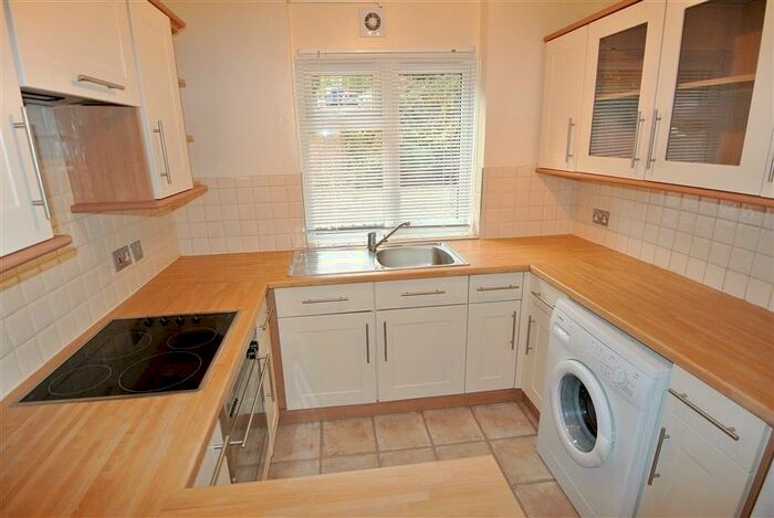 1 Bedroom Apartment To Rent In Weybridge, KT13