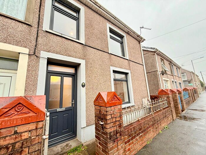 3 Bedroom Terraced House To Rent In Cefn Road, Cefn Cribwr, Bridgend, CF32