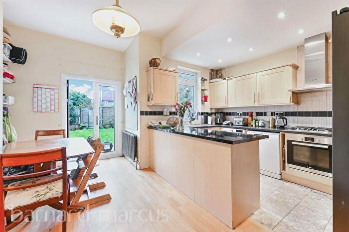 4 Bedroom Terraced House For Sale In Khama Road, London, SW17