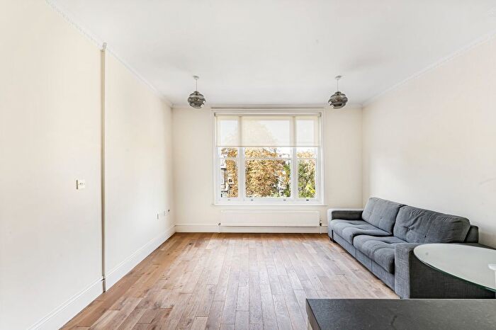 2 Bedroom Flat To Rent In Highbury Hill, Islington, N5