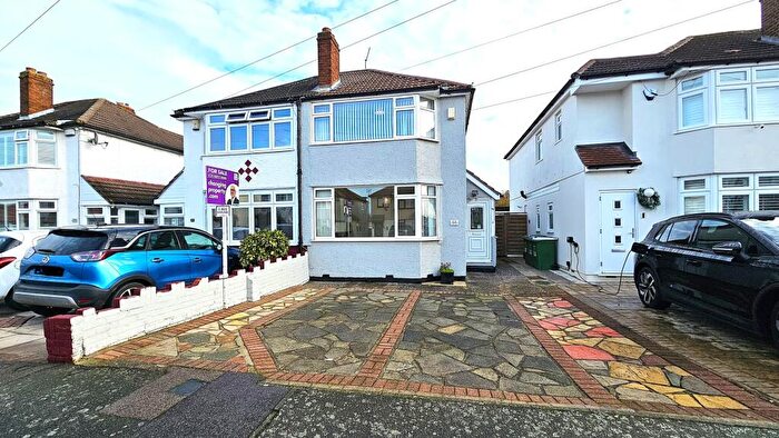 2 Bedroom House For Sale In St Audrey Avenue, Bexleyheath, DA7