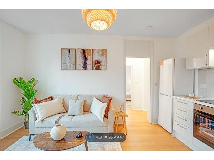 4 Bedroom Flat To Rent In Old Kent Road, London, SE1