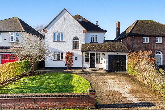 5 Bedroom Detached House For Sale In Churchill Road, St. Albans, AL1