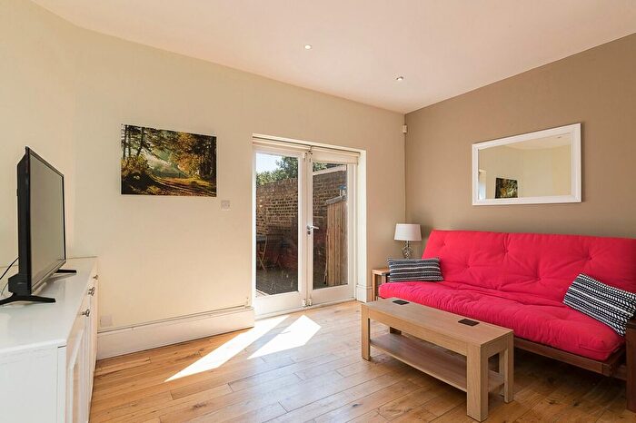 1 Bedroom Flat To Rent In Clapham, SW4