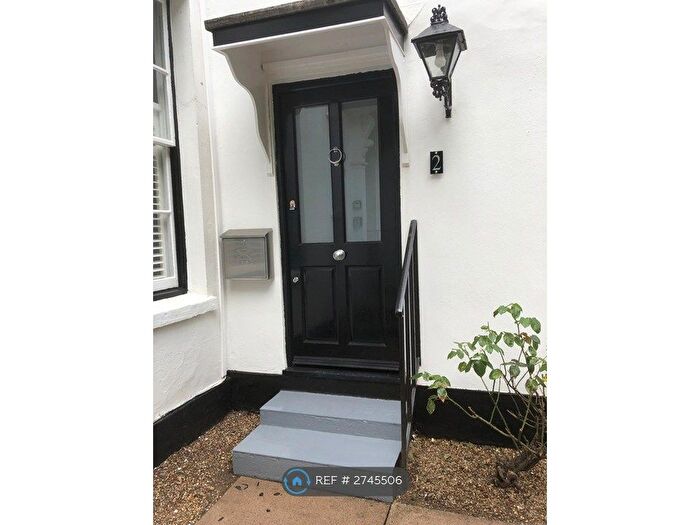 1 Bedroom Flat To Rent In Hadham Road, Bishop's Stortford, CM23