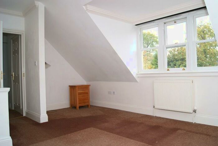 1 Bedroom Flat To Rent In Winchester Road, Chandlers Ford, Eastleigh, Hampshire, SO53
