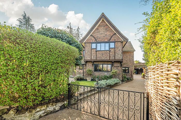4 Bedroom Detached House For Sale In Clive Road, Esher, KT10