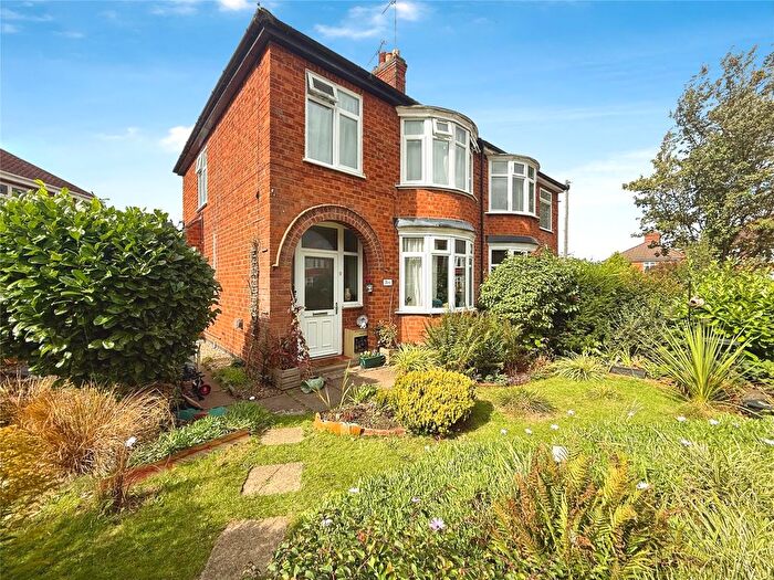 3 Bedroom Semi-detached House For Sale In St. Annes Drive, Aylestone, Leicester, LE2