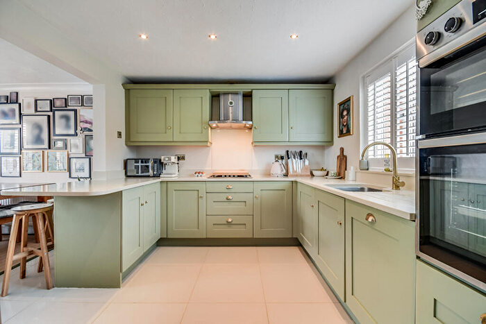4 Bedroom Detached House For Sale In Stanley Rise, Chelmer Village, Chelmsford, CM2