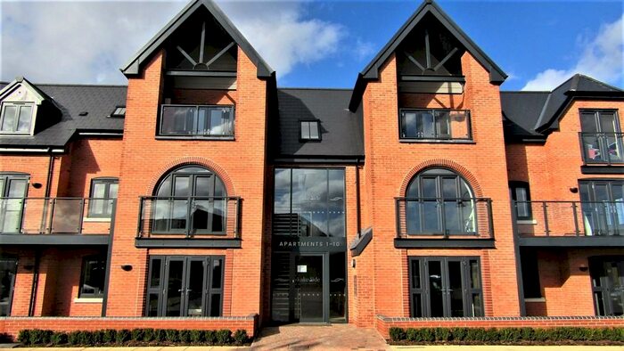 2 Bedroom Apartment To Rent In Lakeside Apartments, Barton Marina, DE13