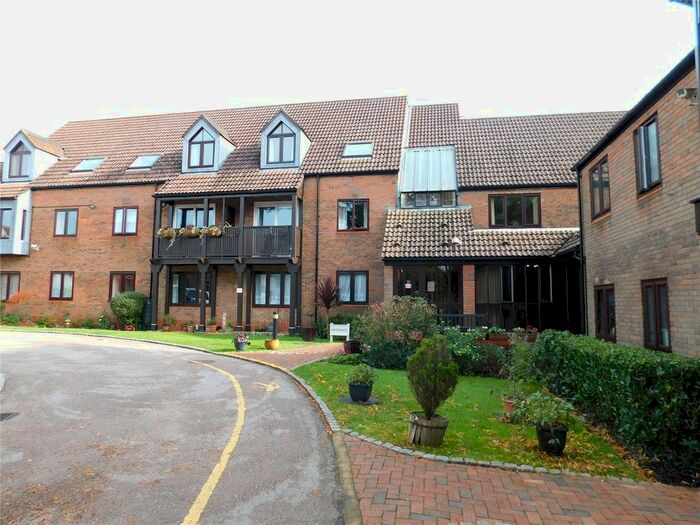 1 Bedroom Flat To Rent In Gosport Lane, Lyndhurst, Hampshire, SO43