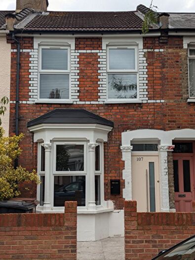 3 Bedroom Terraced House To Rent In Trumpington Road, London, E7