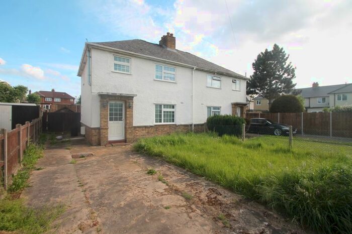 3 Bedroom Semi-Detached House To Rent In Cowley Crescent, Uxbridge, UB8